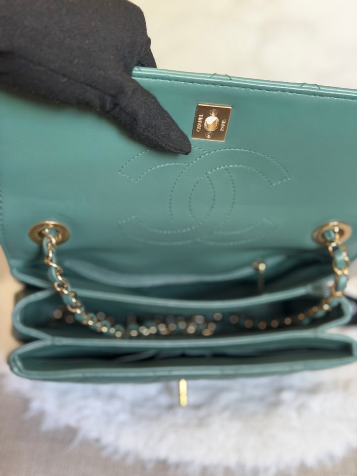 CHANEL series 26 Green Lambskin LGHW Small Trendy CC Top Handle Flap Bag 2018