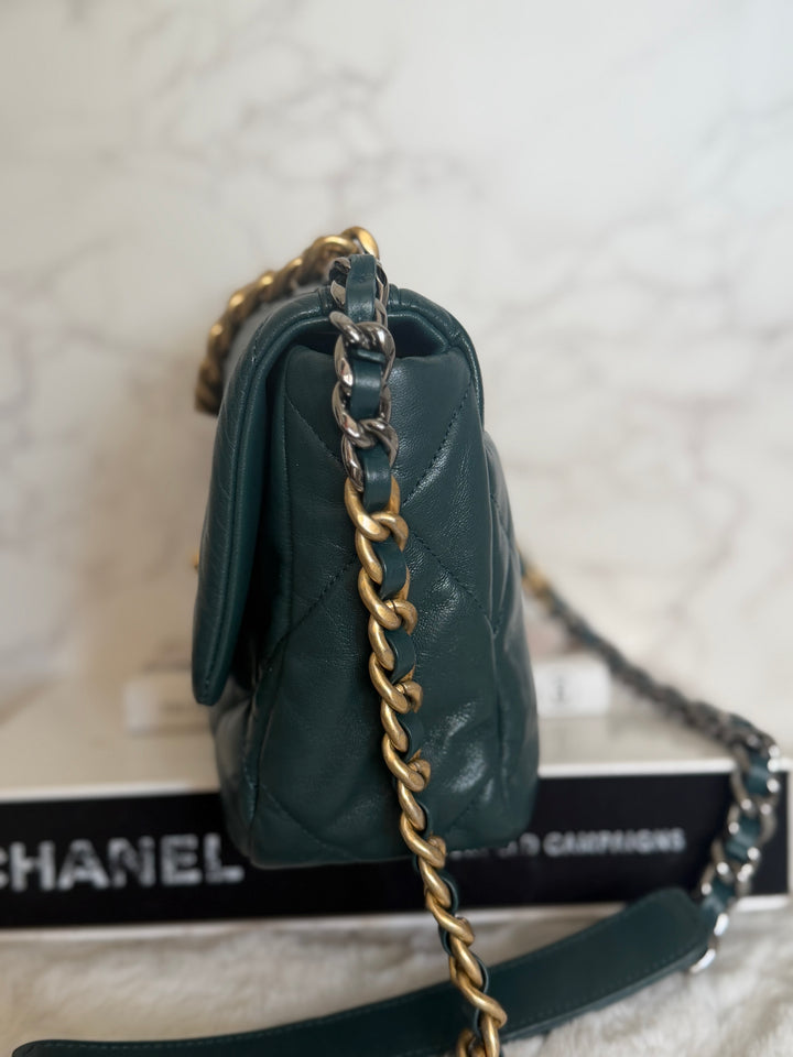 CHANEL 19 size SMALL in 20B Teal Dark Green Goat skin mixed hardware 2020