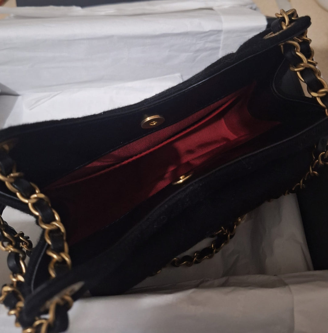 CHANEL Jersey Wavy Hobo Bag with Aged GHW Size Small