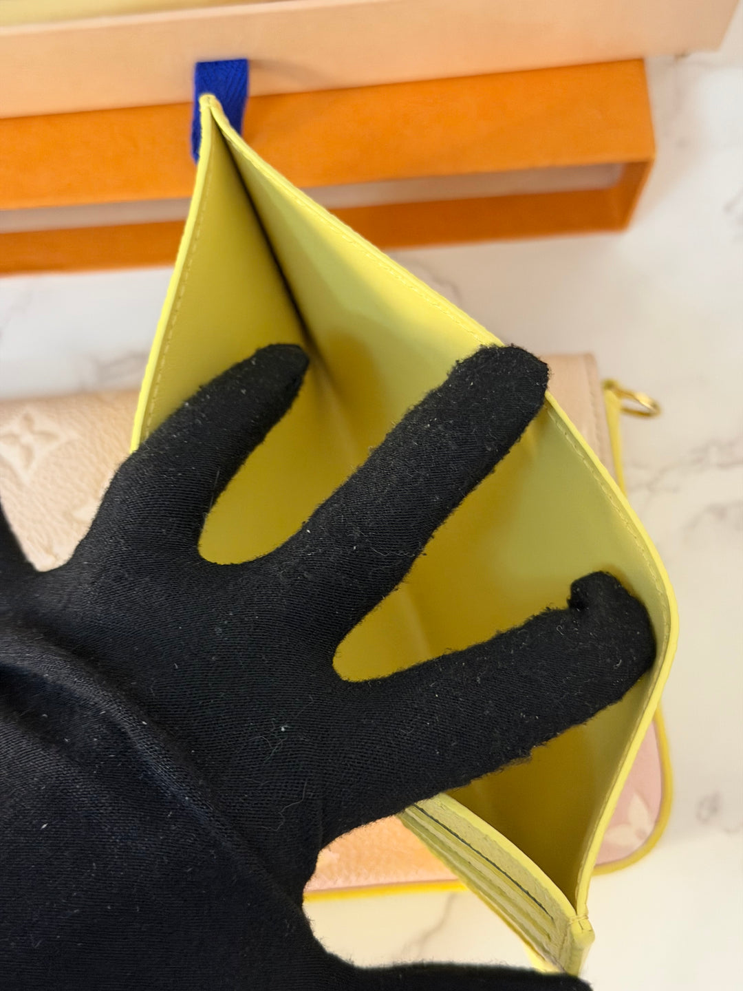 LOUIS VUITTON LV Pochette Felicie 2022 Pink/Beige/Yellow Emprinte Leather