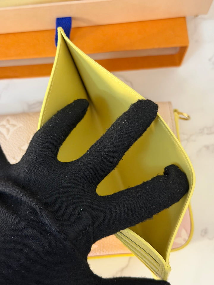 LOUIS VUITTON LV Pochette Felicie 2022 Pink/Beige/Yellow Emprinte Leather