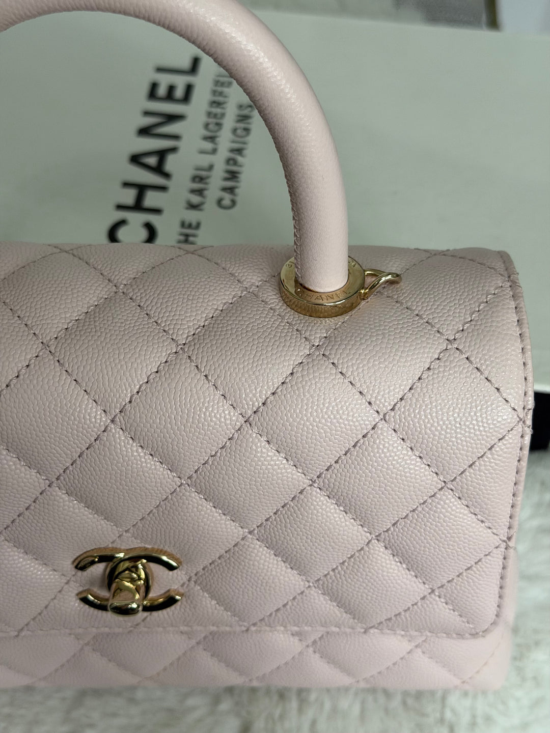 CHANEL 22P Sakura Pink Caviar LGHW Coco Handle Flap Bag with detachable strap 2022 size SMALL