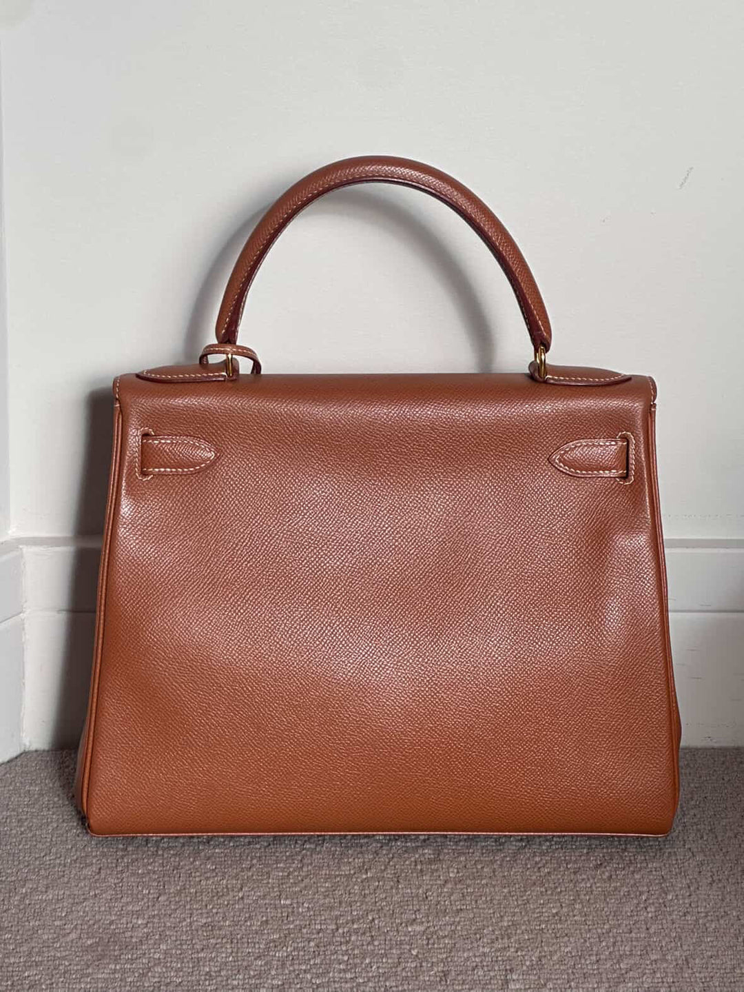 Hermes Gold Retourne Courcheval Leather GHW Vintage Stamp A in Sq (1997) Kelly 28