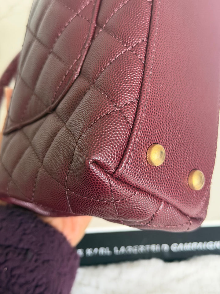 CHANEL series 26 Burgundy Caviar Aged GHW Coco Handle Flap Bag size SMALL with Pink sea snake handle 2018