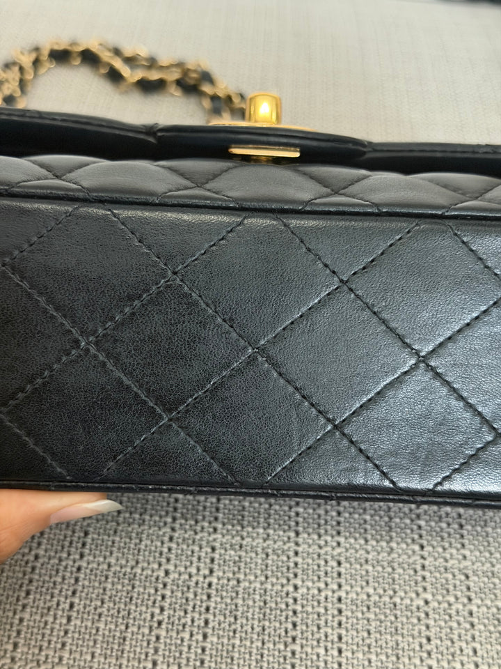 CHANEL series 11 Black Lambskin 24K GHW Vintage Small classic double flap bag 2007/2008