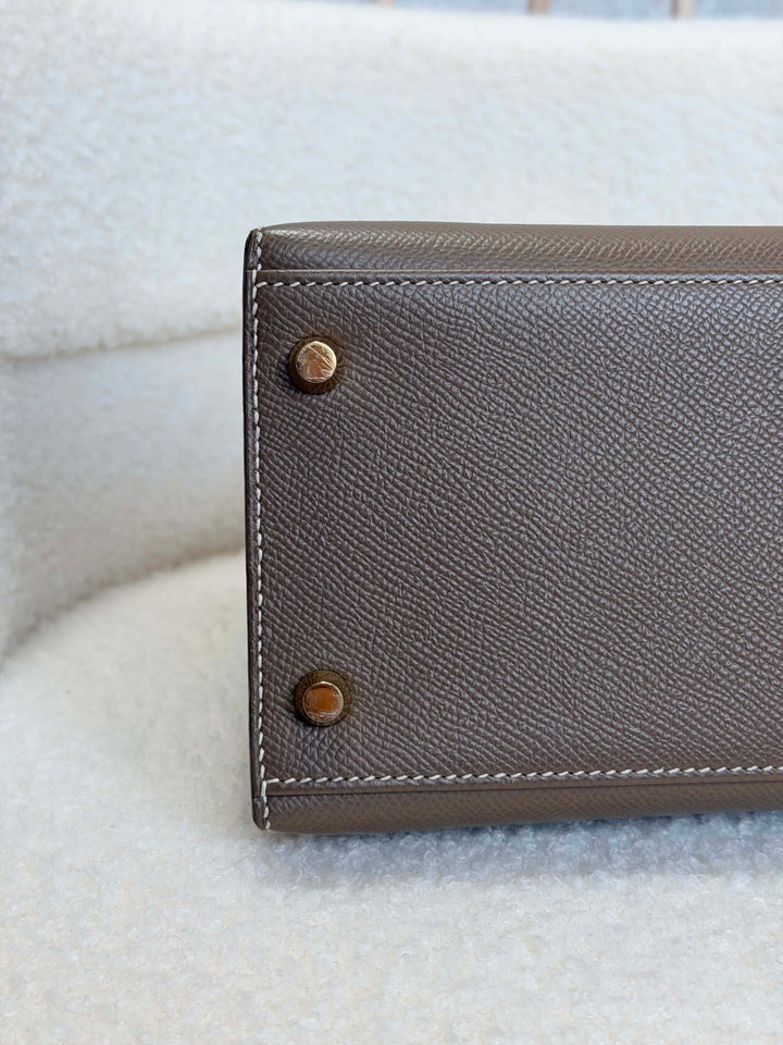 HERMÈS Kelly 28 Etoupe Epsom Sellier GHW Stamp Y 2020