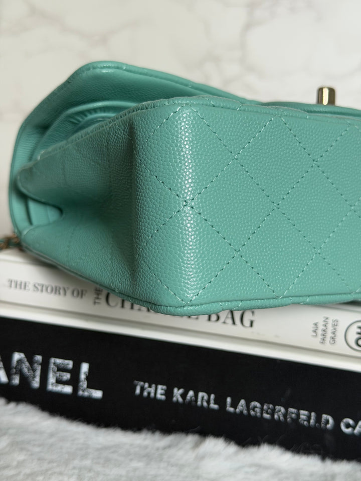 CHANEL 21S series 31 Tiffany Green/Blue Caviar LGHW Small Timeless Classic Double Flap Bag 2021 super rare