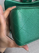 Load image into Gallery viewer, Chanel series 25 18S 2018 Spring/Summer Collection Pearly Emerald Green Caviar Champagne GHW Jumbo Timeless Classic Double Flap Bag
