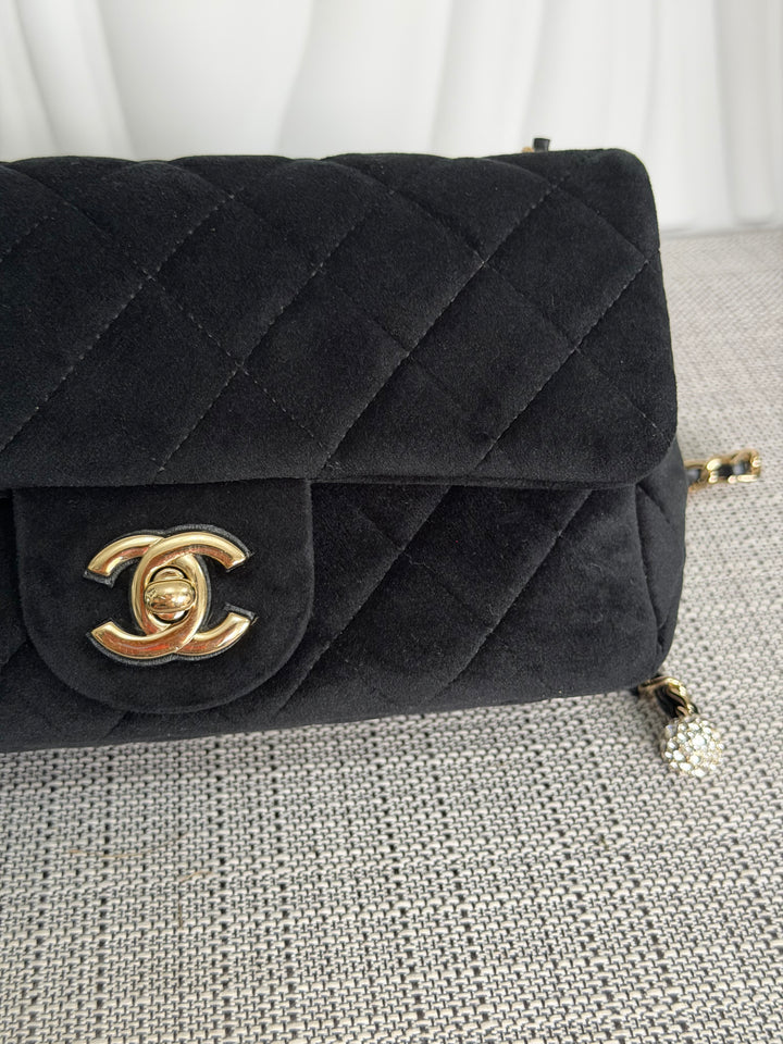 CHANEL series 30 2020 20K collection Black Velvet Crystal Pearl Crush Adjustable Strap LGHW Mini Rectangular Flap Bag