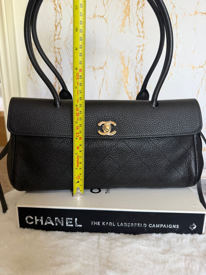 CHANEL 26S Black Caviar GHW East West Hobo Bag Matthieu Blazy SOLD OUT 2026