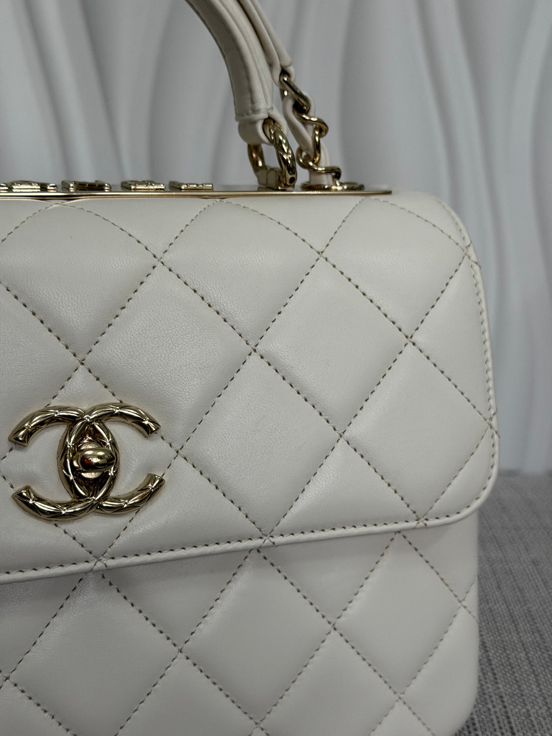 CHANEL 23S collection 2023 White Lambskin LGHW Trendy CC Flap Bag size Small with raised CHANEL Engraved Plate Top Handle