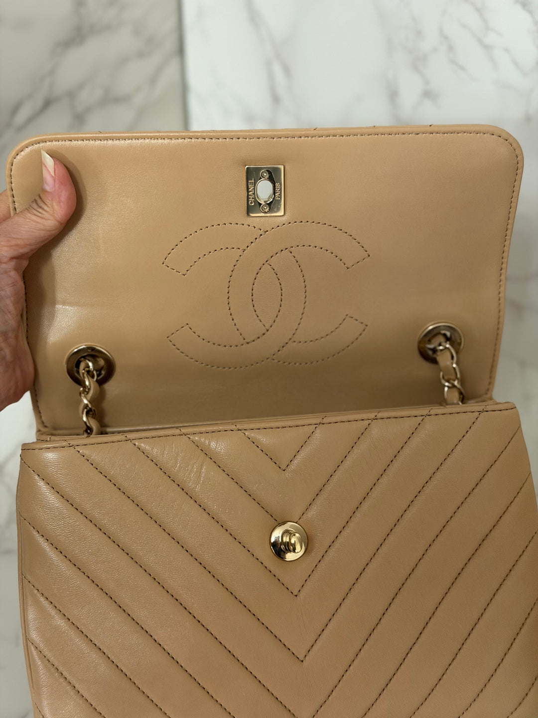 CHANEL series 27 2018 Dark Beige Lambskin LGHW Trendy CC Flap Bag size Small with Top Handle and detachable strap