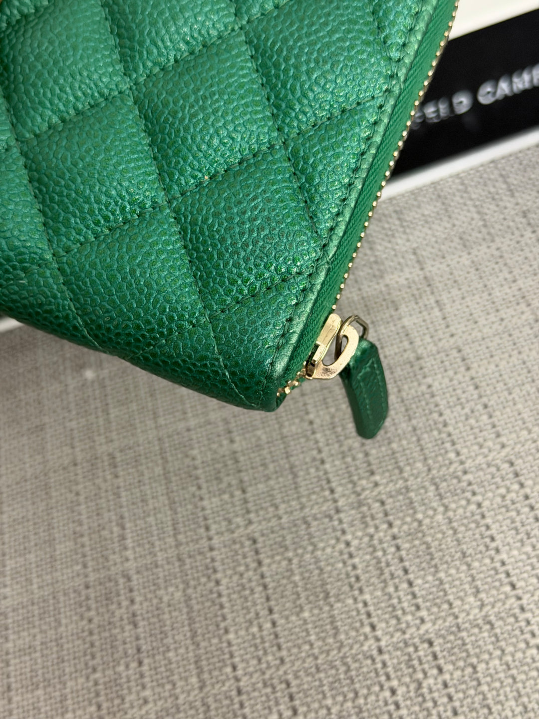 CHANEL series 25 18S collection Emerald Green Caviar LGHW Full size Zipped Wallet