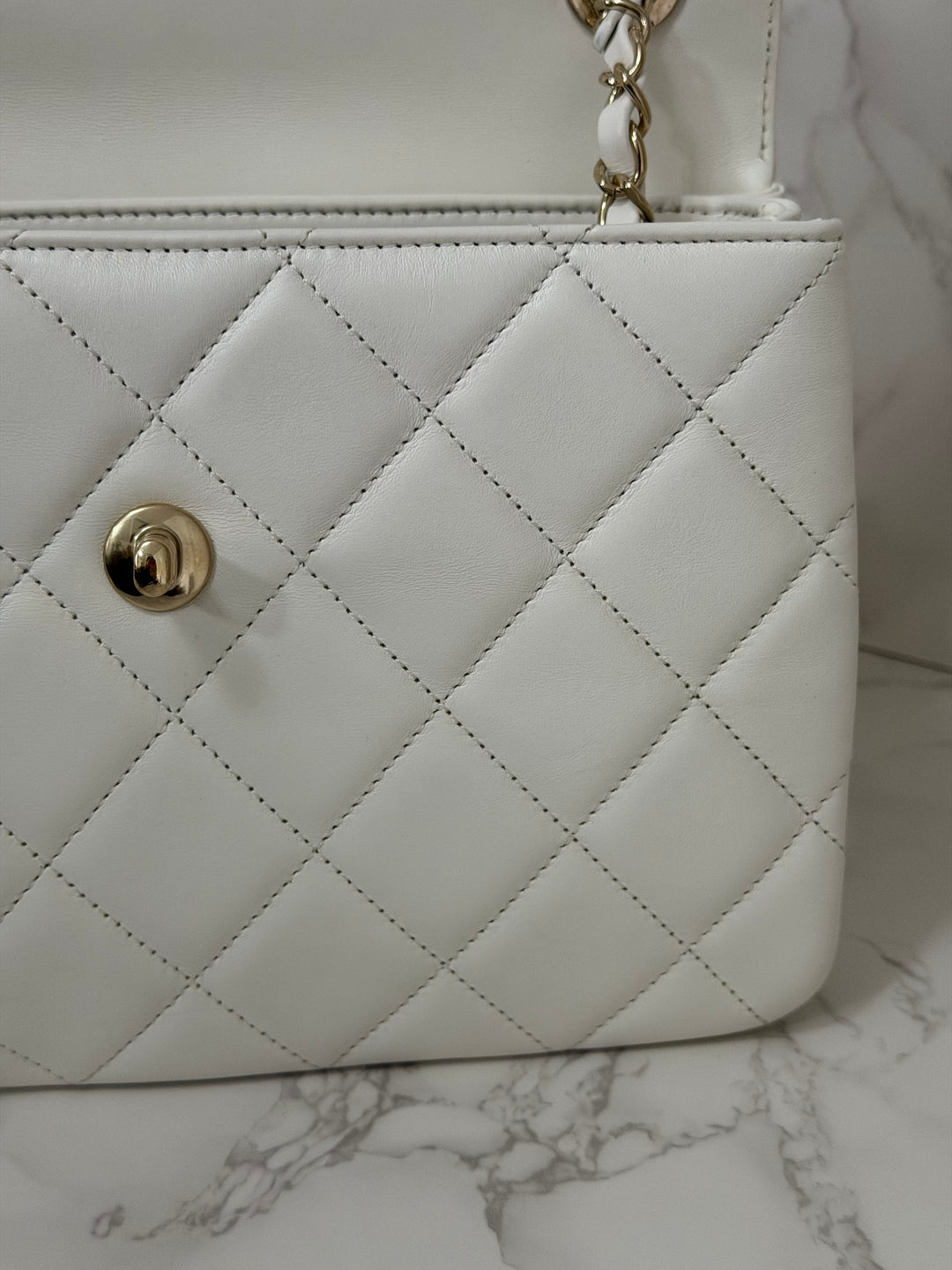 CHANEL 23S collection 2023 White Lambskin LGHW Trendy CC Flap Bag size Small with raised CHANEL Engraved Plate Top Handle
