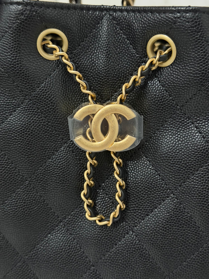 CHANEL 26C 2025/2026 Black Caviar Aged GHW 25 Hobo Bag size Small
