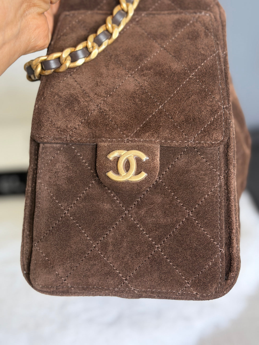CHANEL 25K Dark Chocolate Brown Suede Aged GHW 25 Hobo Bag size SMALL 2025