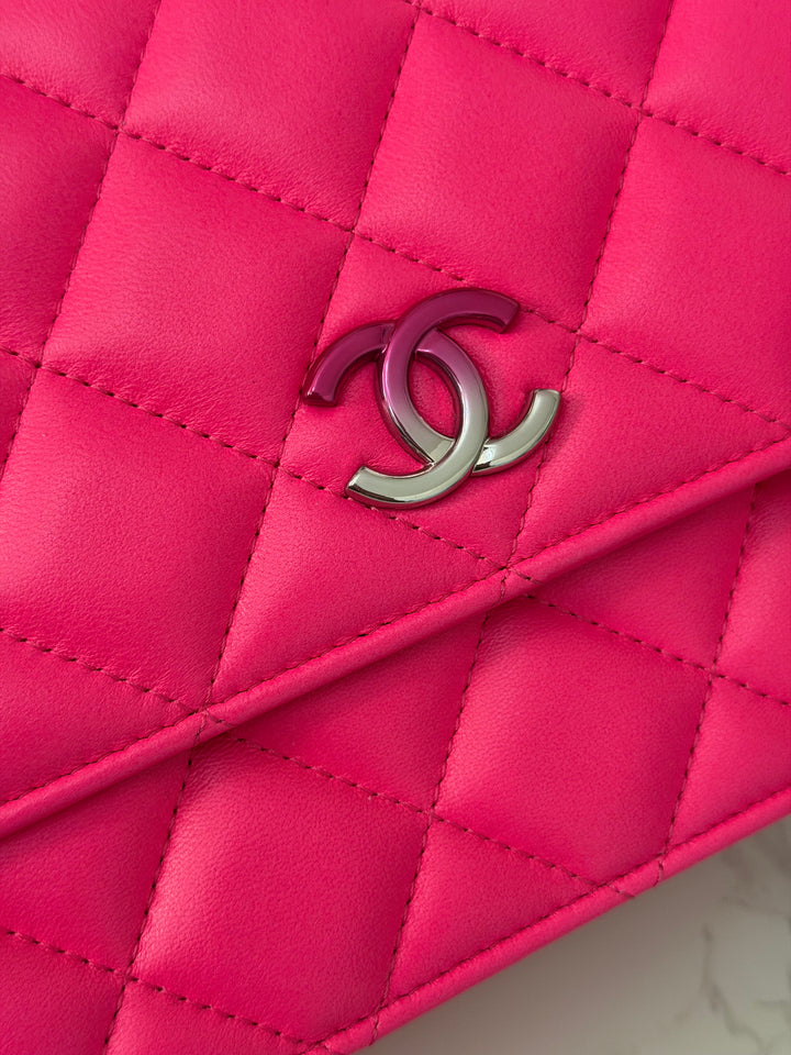 CHANEL 24C 2023/2024 Bright Hot Pink Ombré Hardware Square Wallet on Chain (WOC)