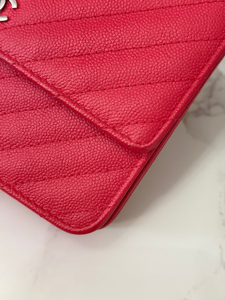CHANEL series 25 2018 Dark pink chevron caviar SHW Square Wallet On Chain (WOC)