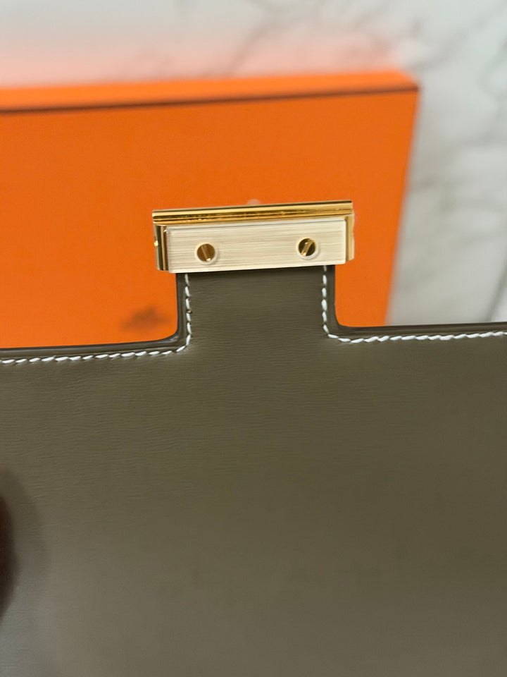 Hermes Constance 18 Etoupe Epsom Leather GHW Flap Bag Stamp D 2019
