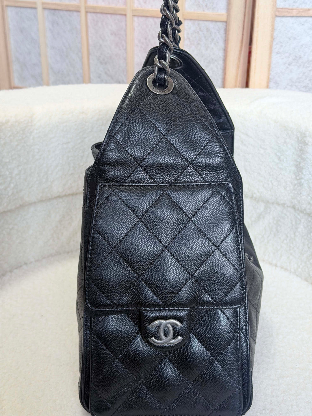 CHANEL Black Caviar Ruthenium Hardware 25 Hobo Bag size SMALL
