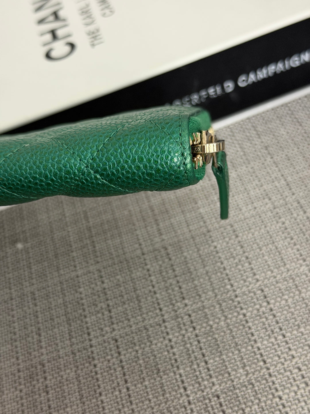 CHANEL series 25 18S collection Emerald Green Caviar LGHW Full size Zipped Wallet