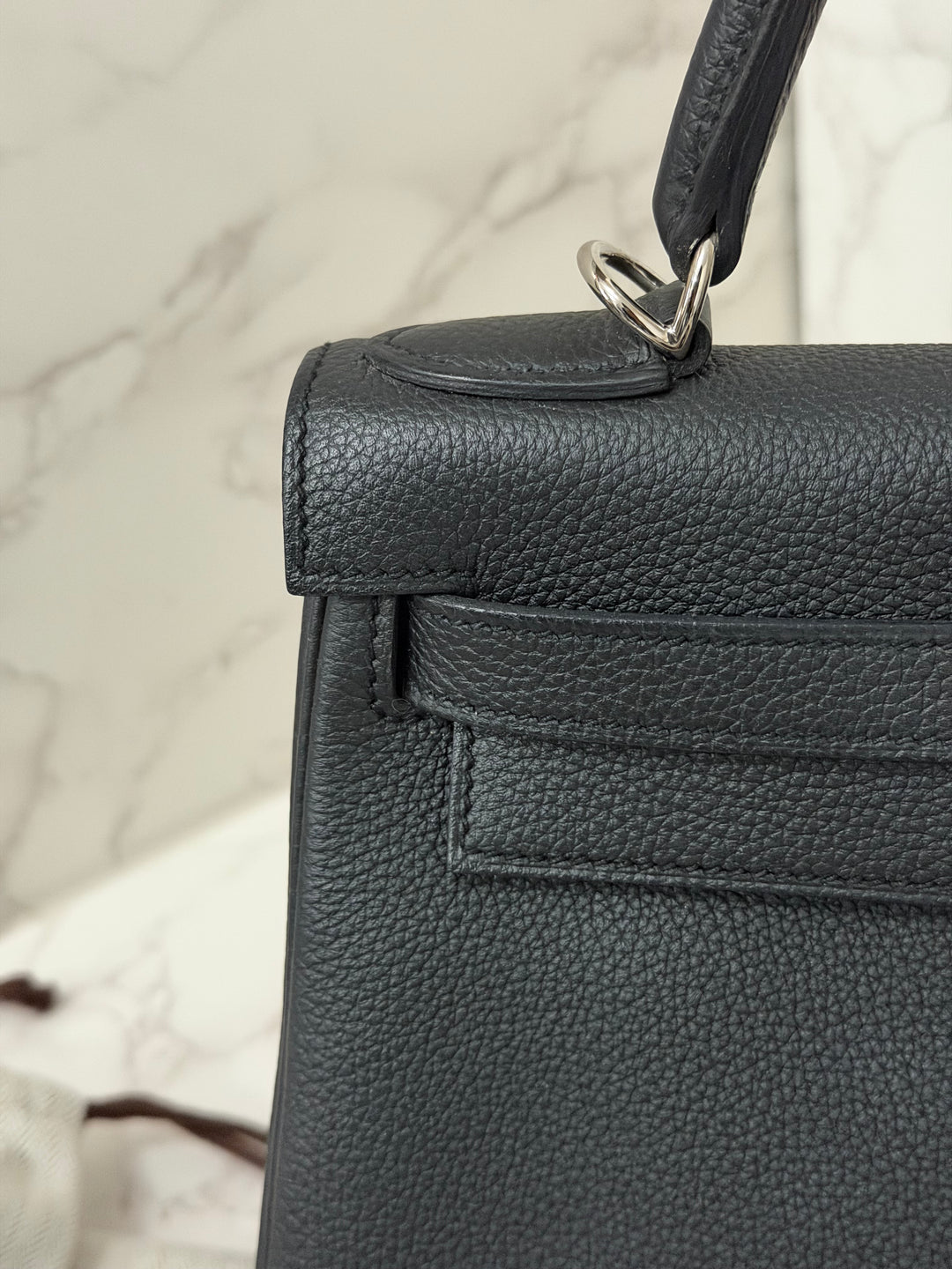 HERMES Noir Black Togo Leather with Palladium Hardware Kelly 28 Retourne Bag Stamp R 2014