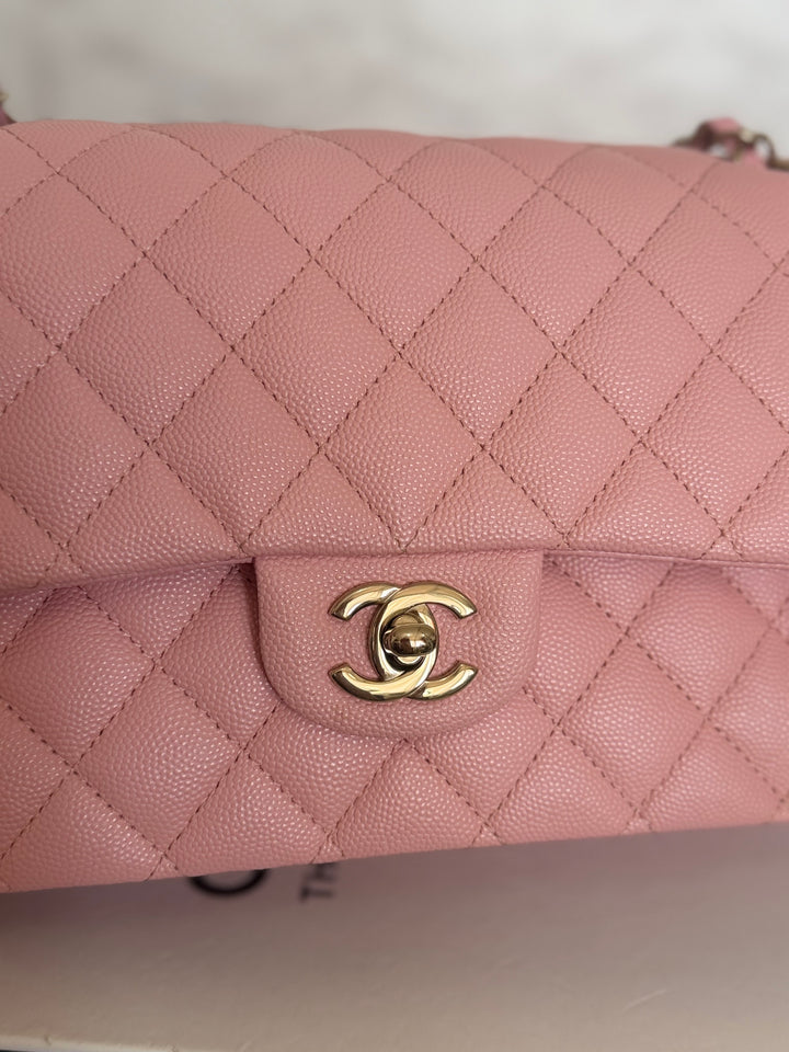 CHANEL 22C Sakura pink Caviar LGHW Medium ML Timeless Classic double flap bag 2022