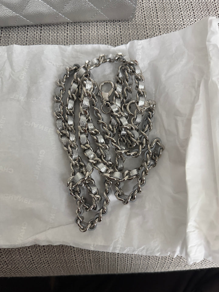 CHANEL 26C Silver Caviar SHW Long Vanity with detachable chain 2025/2026