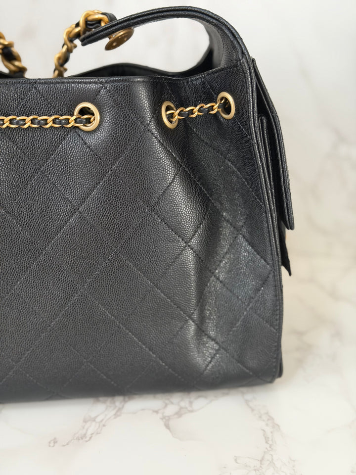 CHANEL 25 2025 size SMALL in Black Caviar Aged GHW Hobo Bag