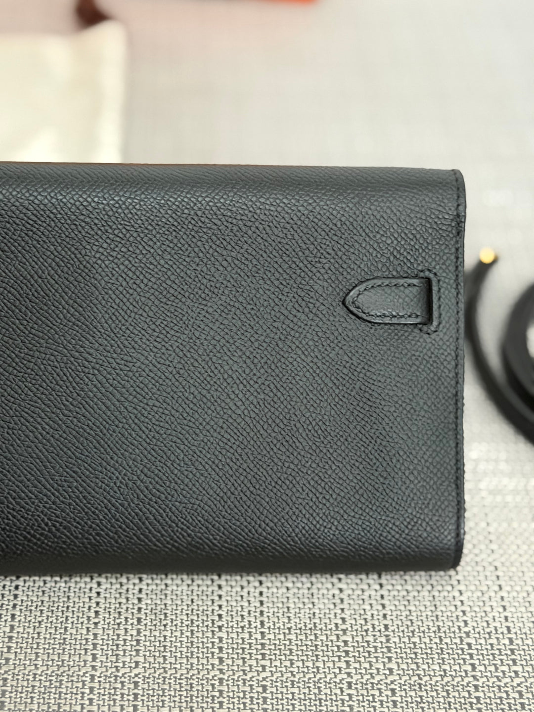 HERMES Noir Black Epsom Leather GHW Kelly To Go Stamp Z 2021