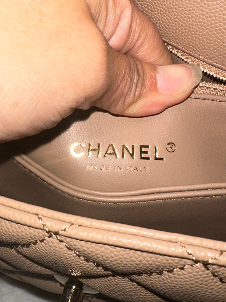 Chanel 22K Pre Fall/Winter 2022 Dark Beige Caviar LGHW Coco Handle Size Small with detachable strap
