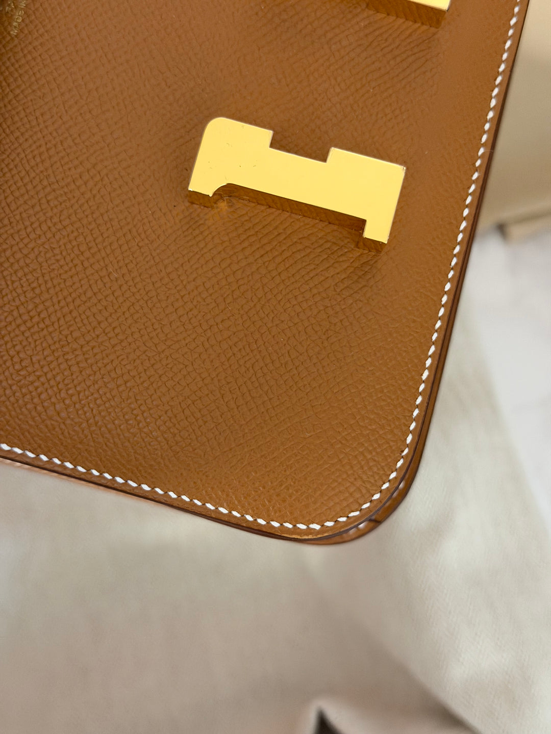 HERMÈS Constance 18 Gold Epsom Leather GHW Stamp B - 2023