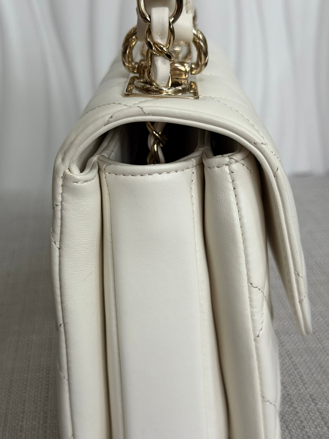 CHANEL 23S collection 2023 White Lambskin LGHW Trendy CC Flap Bag size Small with raised CHANEL Engraved Plate Top Handle