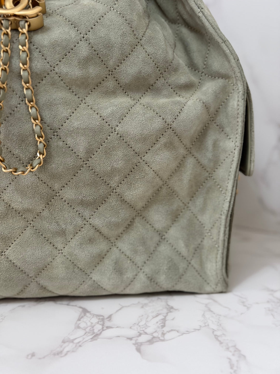 CHANEL 25C 2025 Khaki Suede Aged GHW 25 Hobo Bag size Medium