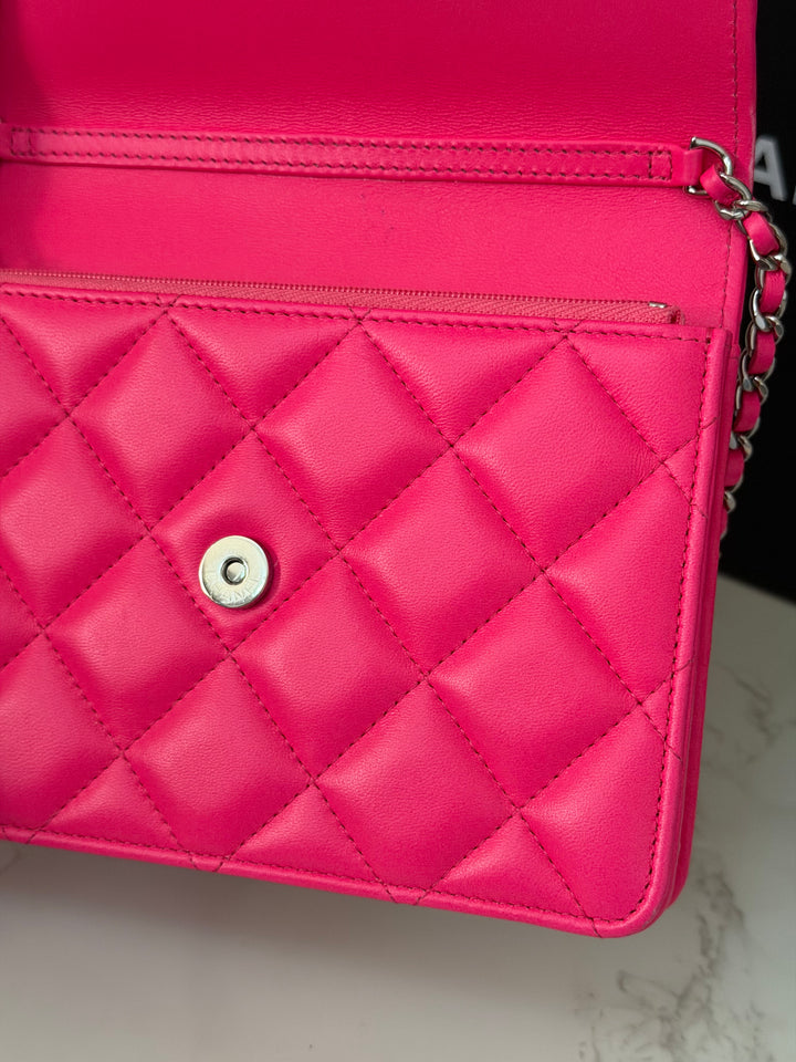 CHANEL 24C 2023/2024 Bright Hot Pink Ombré Hardware Square Wallet on Chain (WOC)
