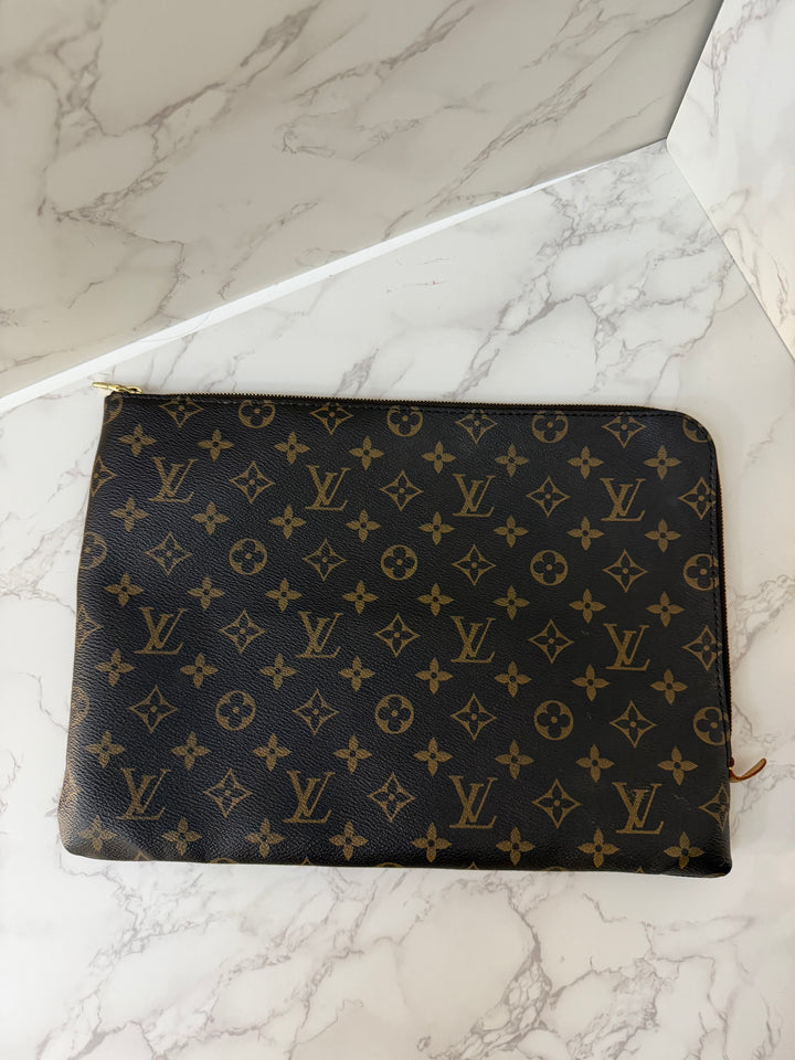 LOUIS VUITTON LV Monogram Canvas Laptop Case fits 13 inches screen