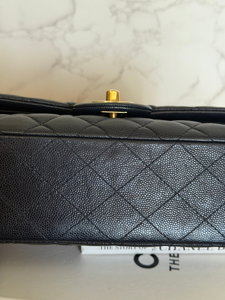 CHANEL series 31 Dark Navy Caviar LGHW Small Timeless Classic Double Flap Bag 2020/2021