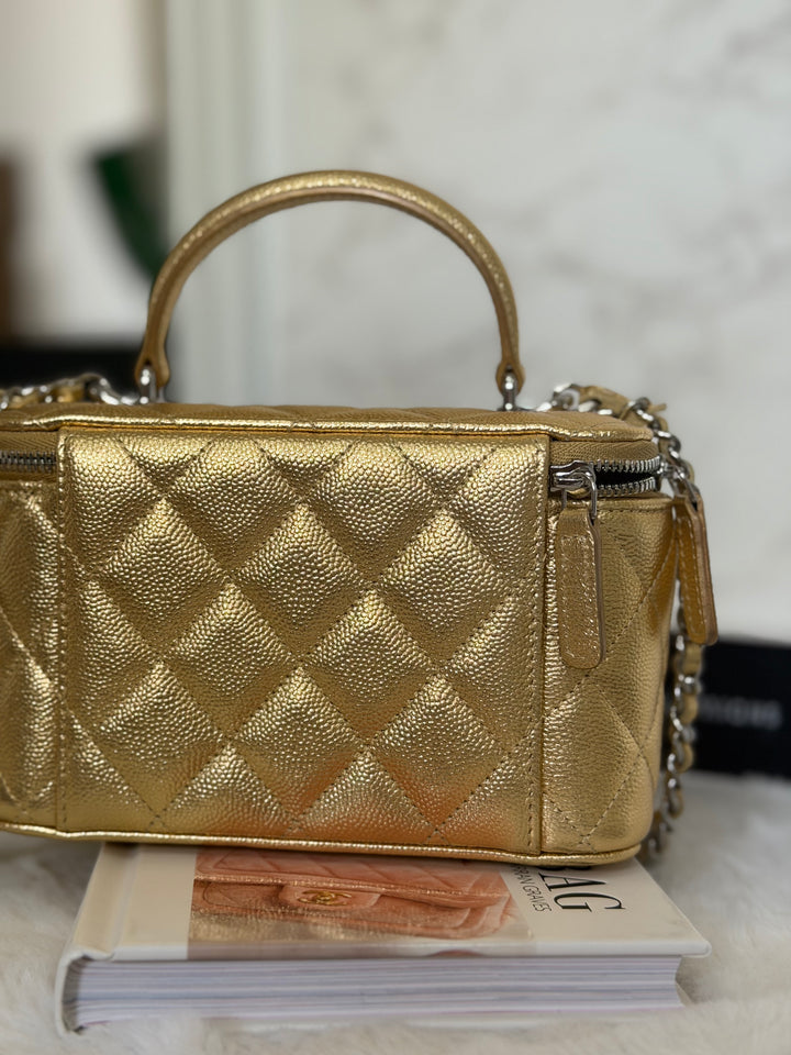 CHANEL 26A Métiers d’art Gold Caviar SHW Small Vanity Top Handle 2026
