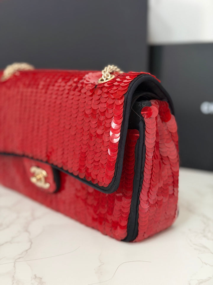 CHANEL series 13 2010 Red Sequin and Black Satin Paris-Shanghai Medium Flap Bag Gold Hardware