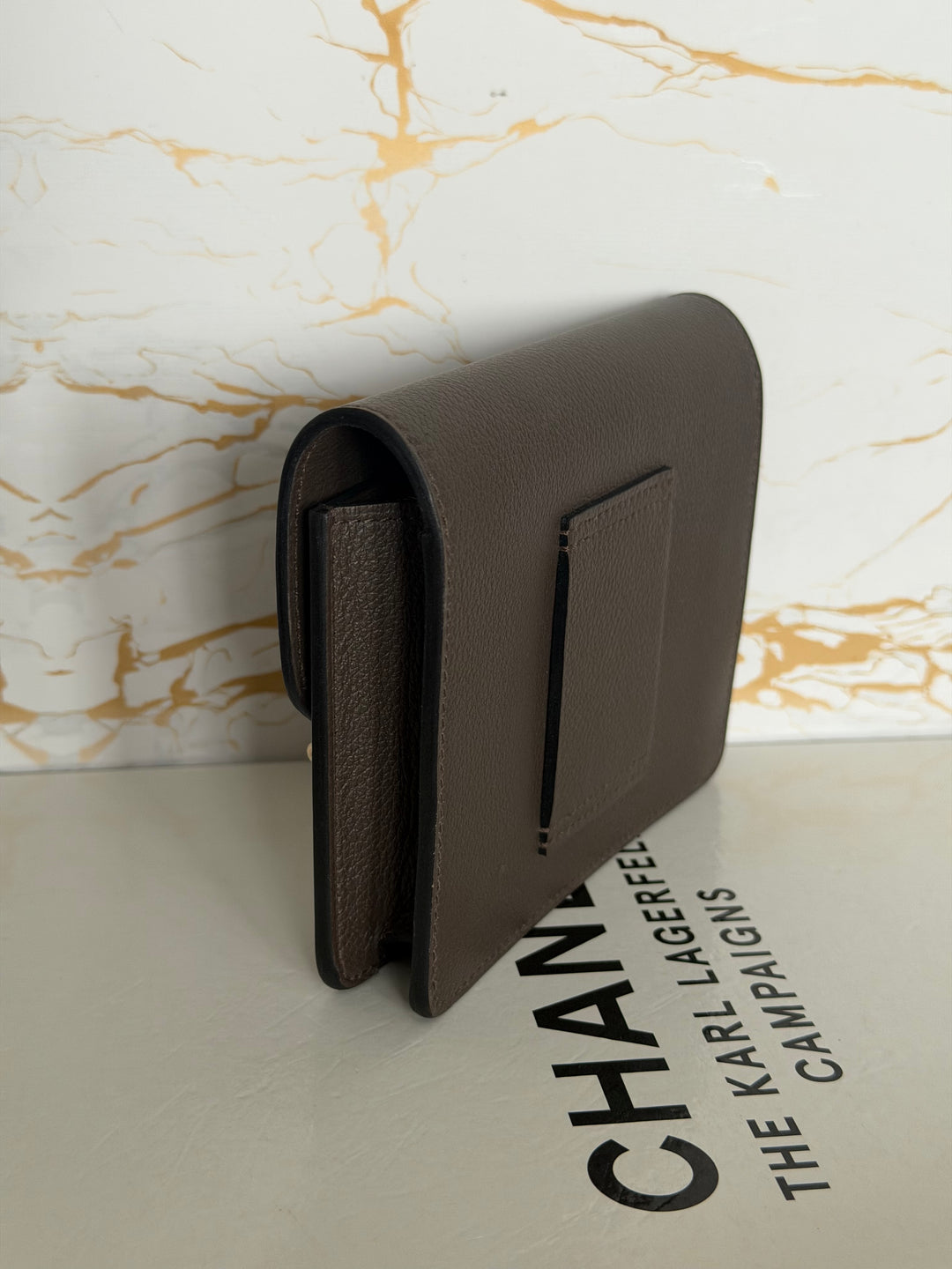 HERMÈS Mini Roulis Slim Wallet in Ecorce outer and Etoupe inner Evercolor leather GHW