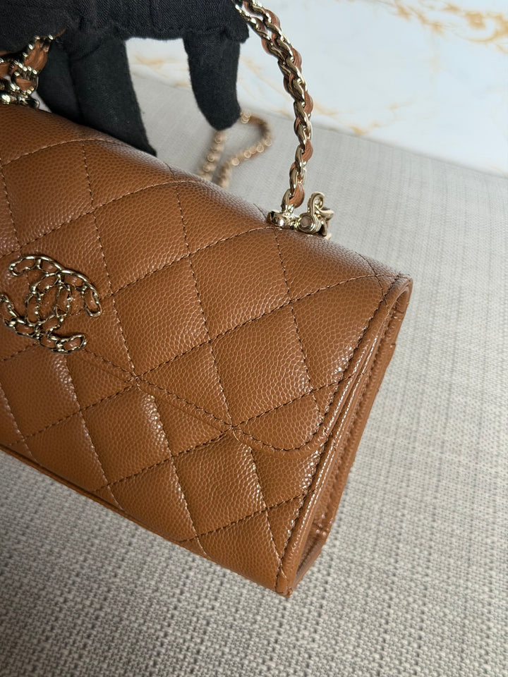 CHANEL 26P Brown Caviar LGHW Top Handle Vanity 2026