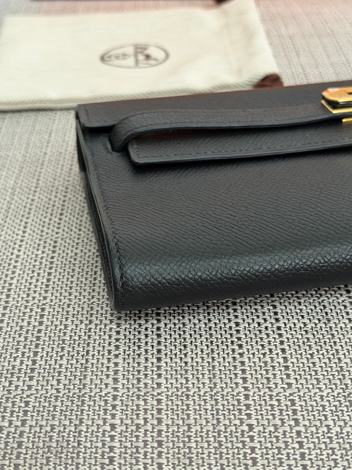 HERMES Noir Black Epsom Leather GHW Kelly To Go Stamp Z 2021