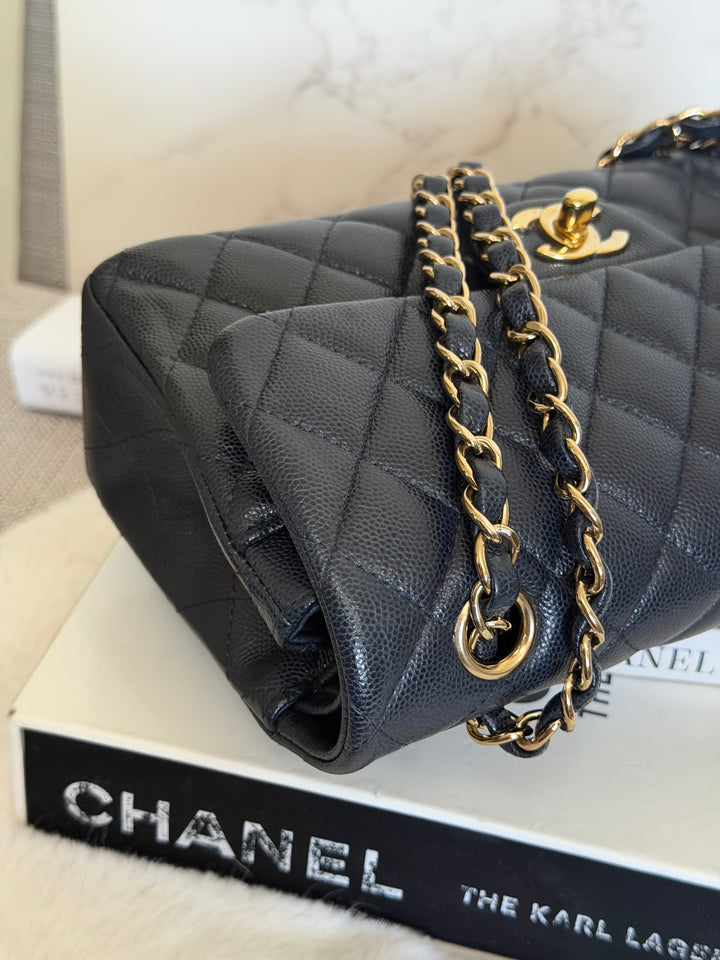 CHANEL series 31 Dark Navy Caviar LGHW Small Timeless Classic Double Flap Bag 2020/2021