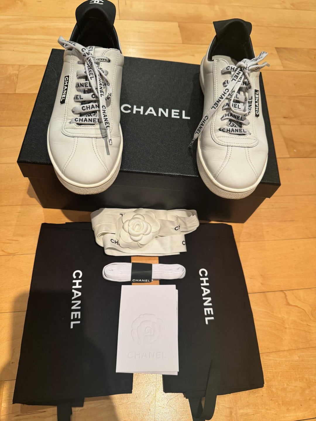 Chanel trainers in Black and White size EU 37