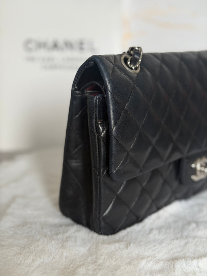 CHANEL series 12 Black Lambskin SHW Medium ML Timeless Classic Double Flap Bag 2011