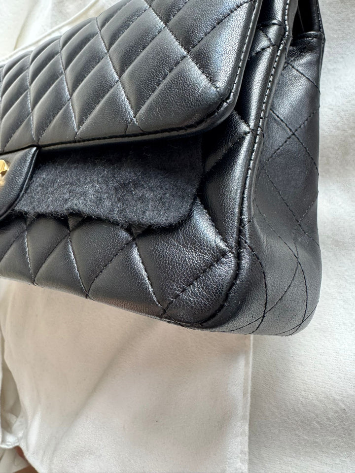 Chanel series 21 2015/2016 Black Lambskin GHW Medium Classic Double Flap Bag