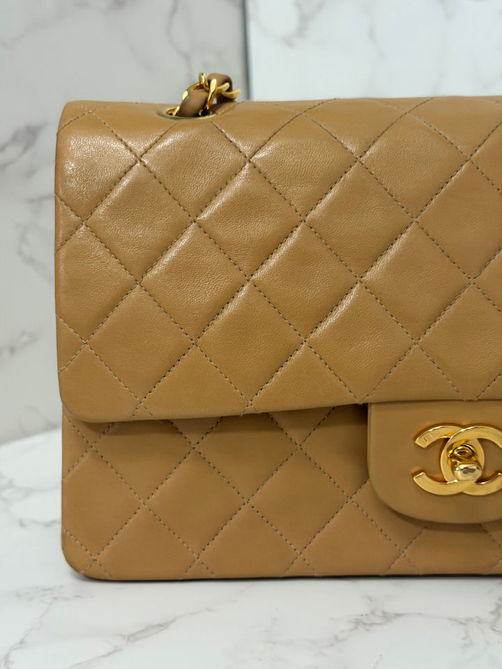 CHANEL series 4 Vintage 24K GHW Dark Beige Lambskin Timeless Classic Medium Double Flap Bag