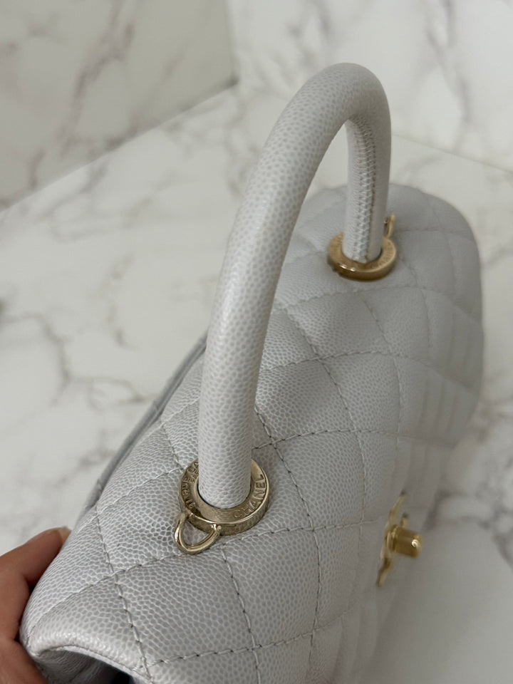 CHANEL 18P series 27 2018 Light Grey Caviar LGHW Coco Handle Size Small with Detachable Shoulder strap