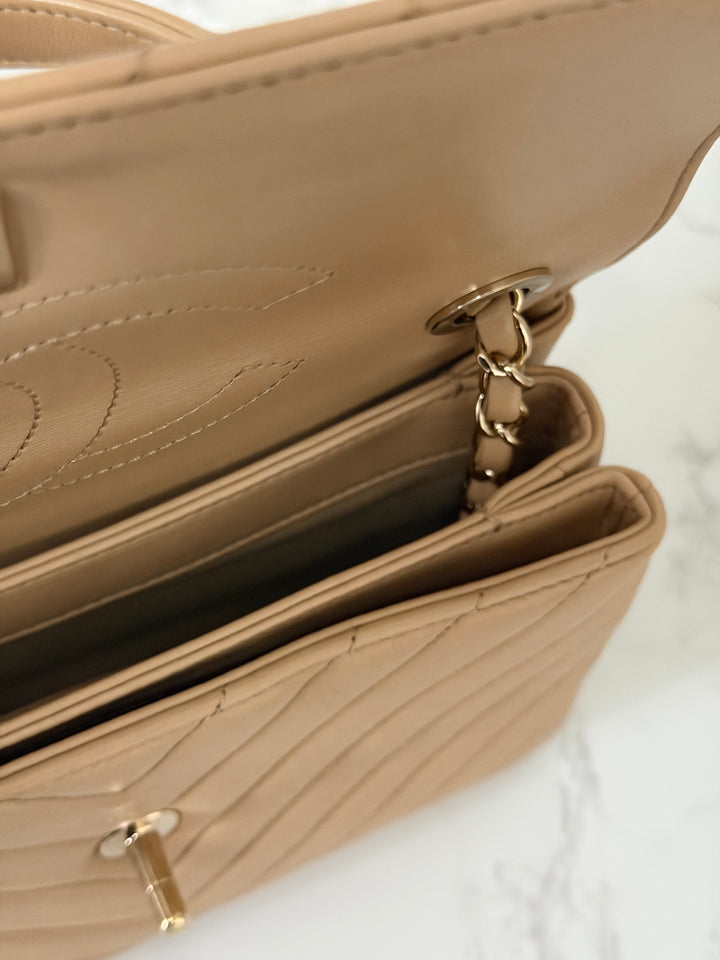CHANEL series 27 2018 Dark Beige Lambskin LGHW Trendy CC Flap Bag size Small with Top Handle and detachable strap