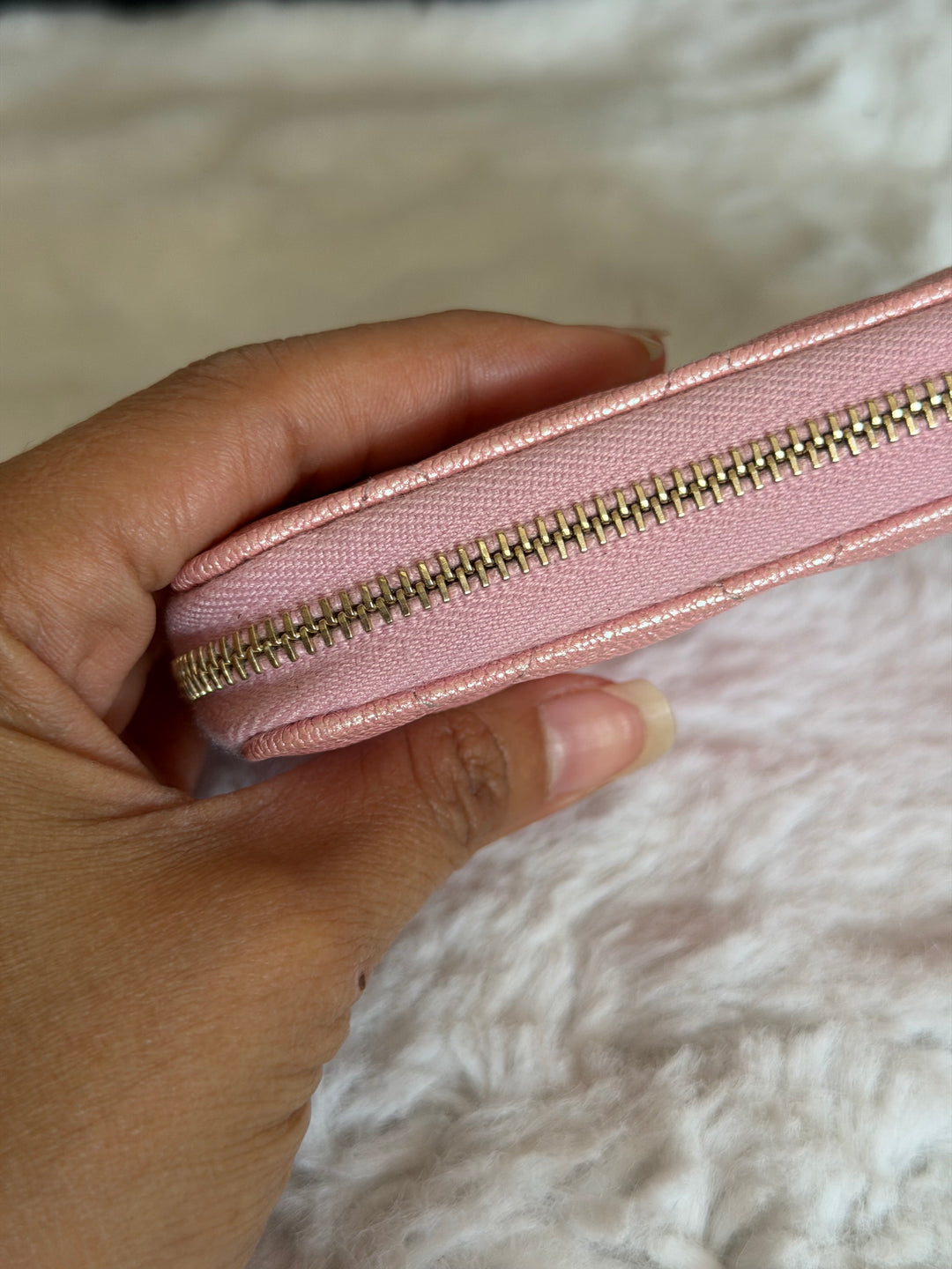 CHANEL 19S iridescent pink caviar LGHW Zippy Coin Purse series 27 2019